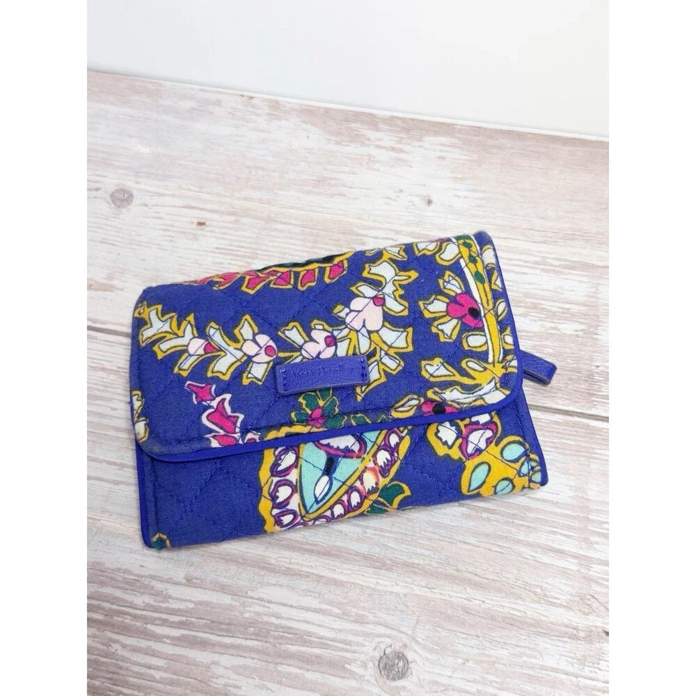 Vera Bradley Riley compact wallet RFID All Together Colorful Trifold - Picture 2 of 10